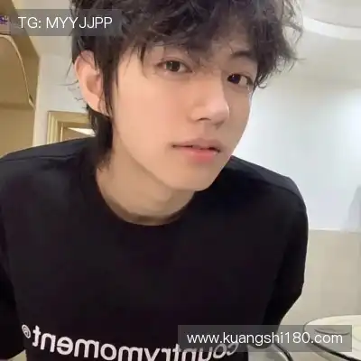 鲁羿嵩